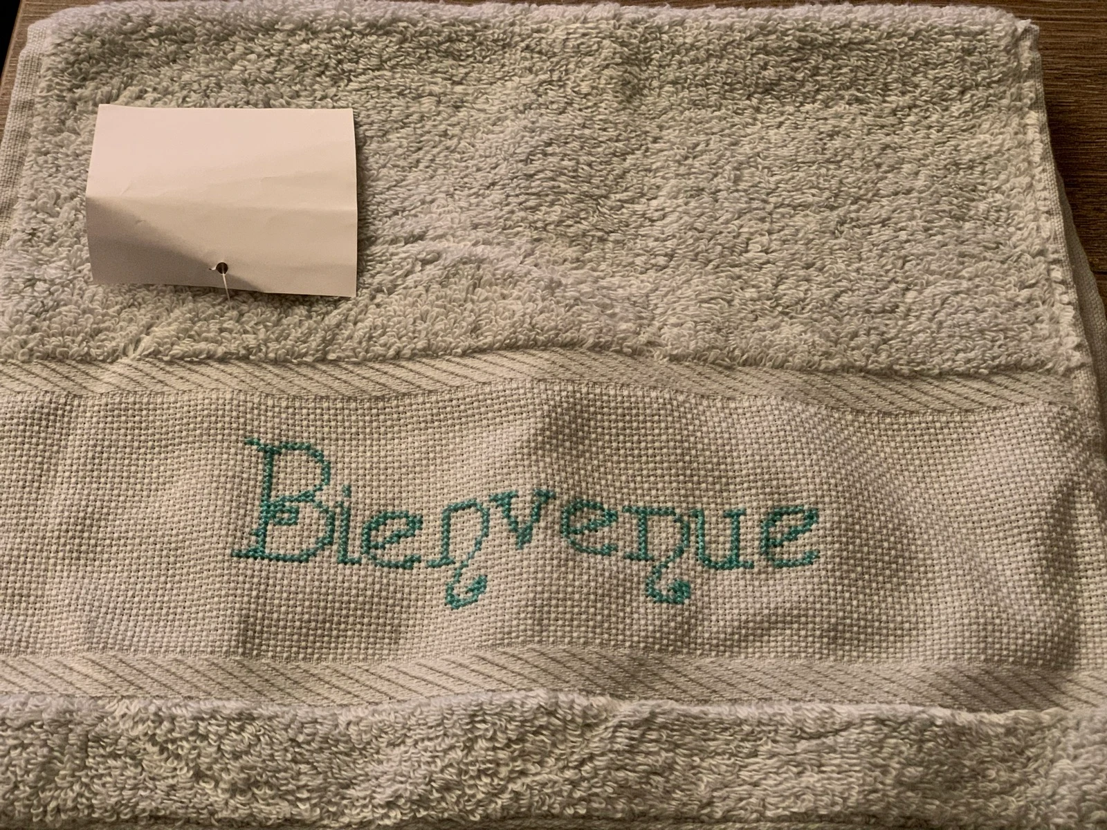 Serviette main invité brodée idéale cadeau 